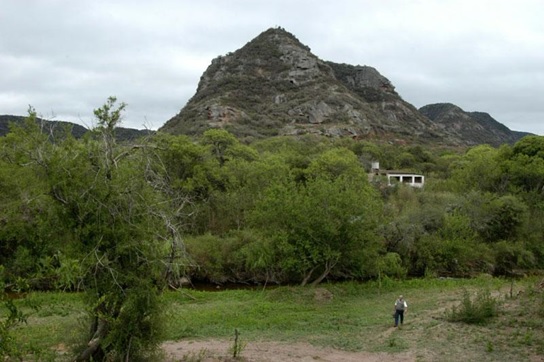 reserva-natural-y-cultural-cerro-colorado