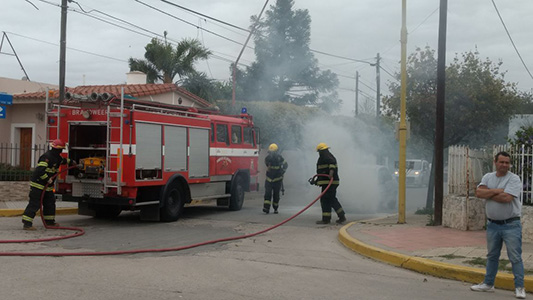 incendio auto villa nueva (4)