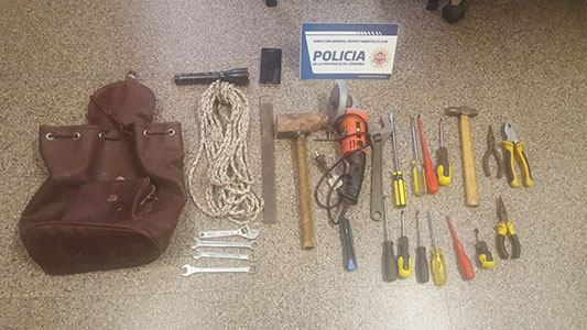 detenido mochila herramientas secuestro