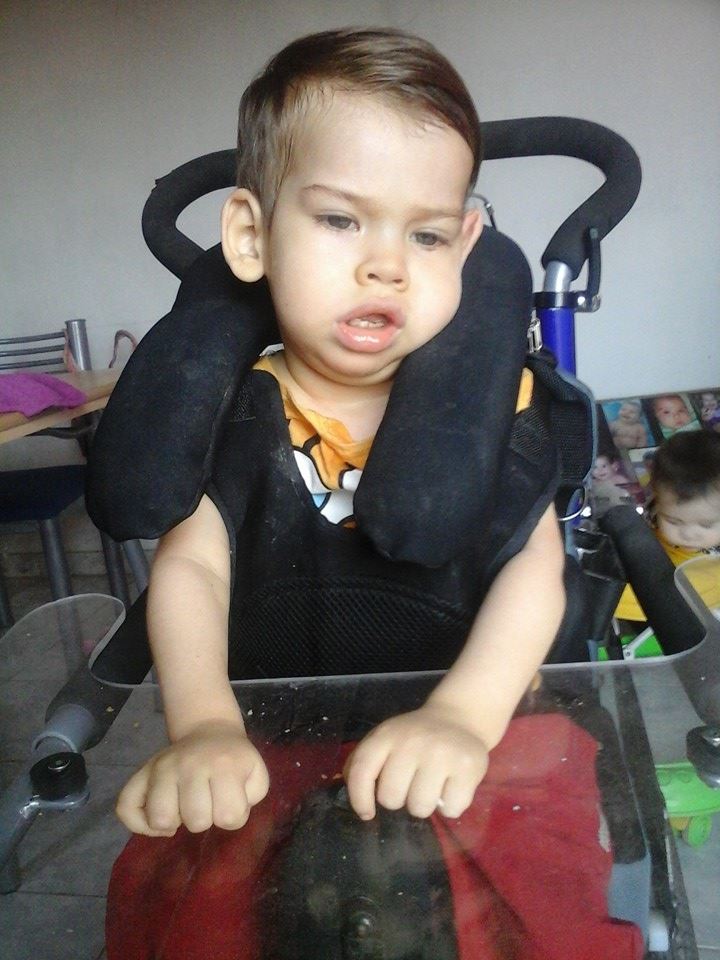 Ésta es la silla de ruedas post Irak de bebe robada 