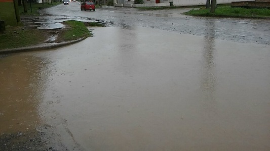 calle-inundada-barrio-industrial