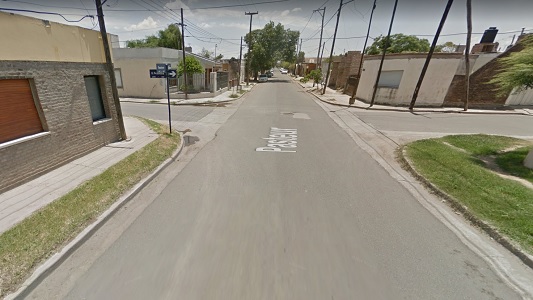 Un chico de 7 años iba en bici y fue atropellado en barrio Lamadrid