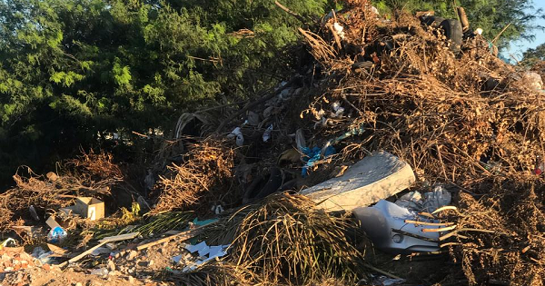 Denuncian microbasurales en calles del sector este de Villa María